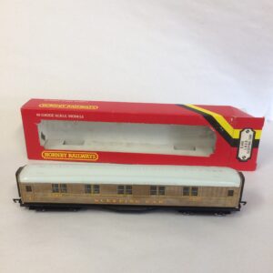 Hornby R448 LNER Sleeping Car