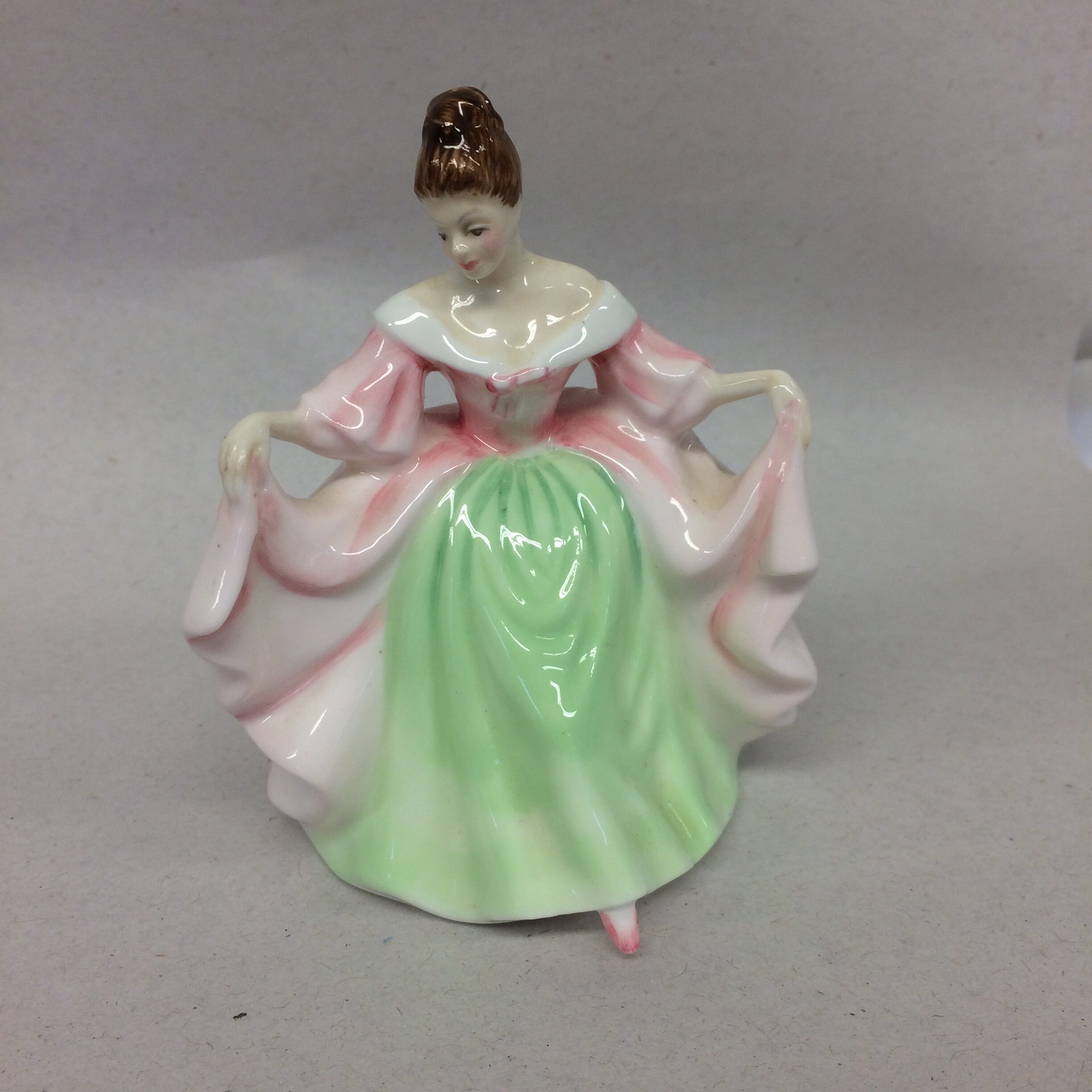 Royal Doulton Figurine Sara HN3219