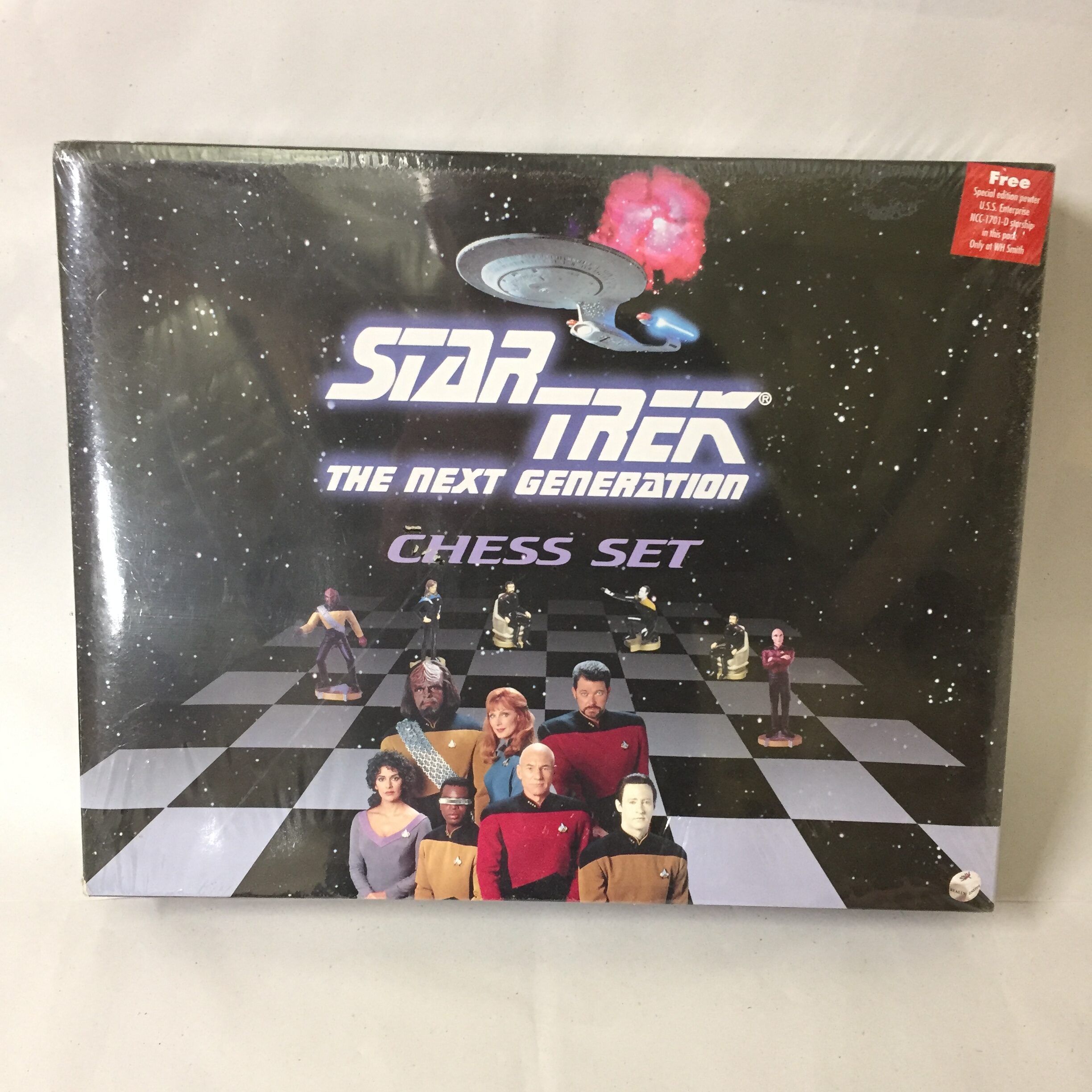 1999 Star Trek: The Next Generation Chess Set produced by The Really Useful Games