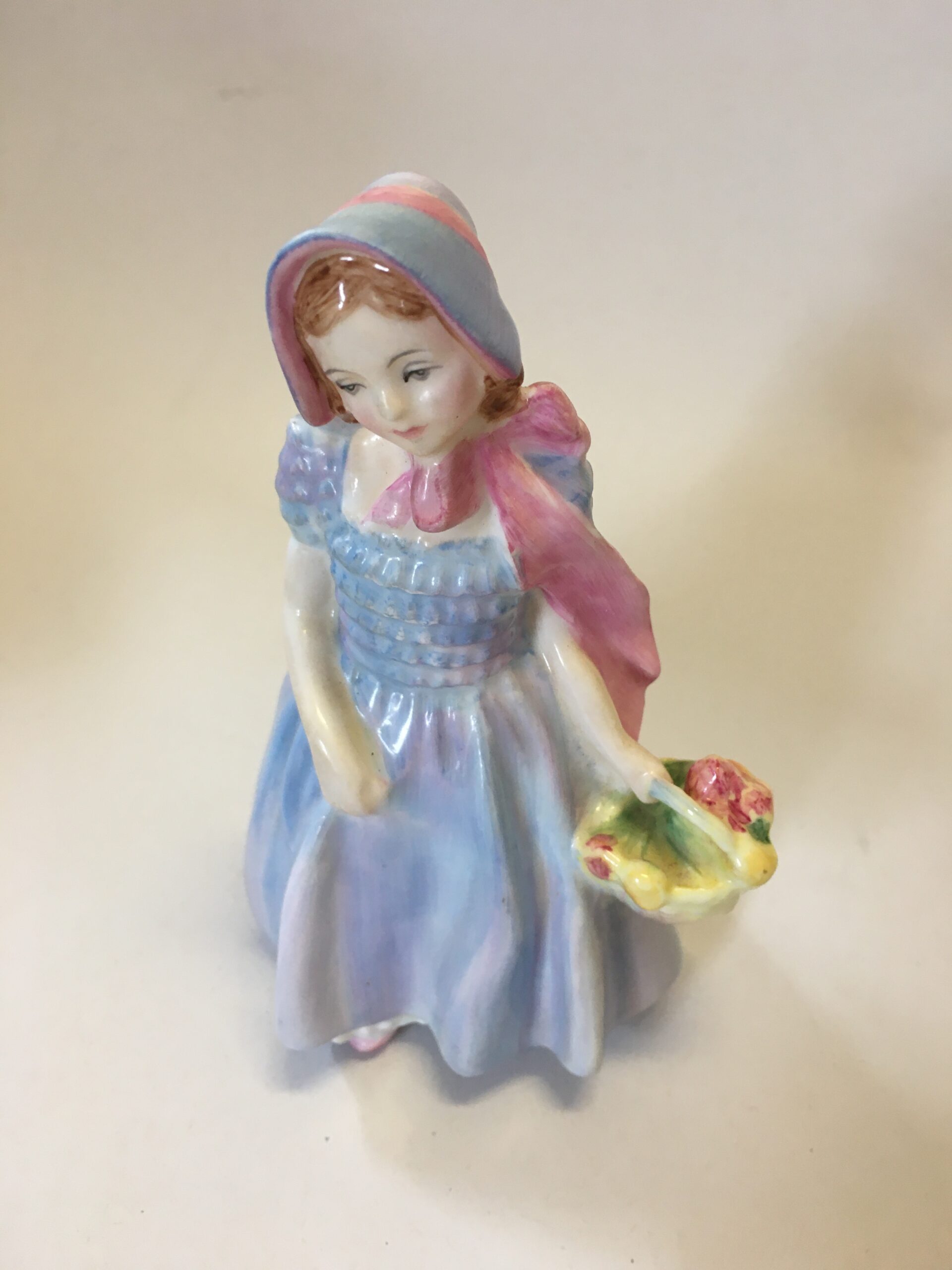 Royal Doulton figurine "Wendy" (HN2109), modelled by Leslie Harradine
