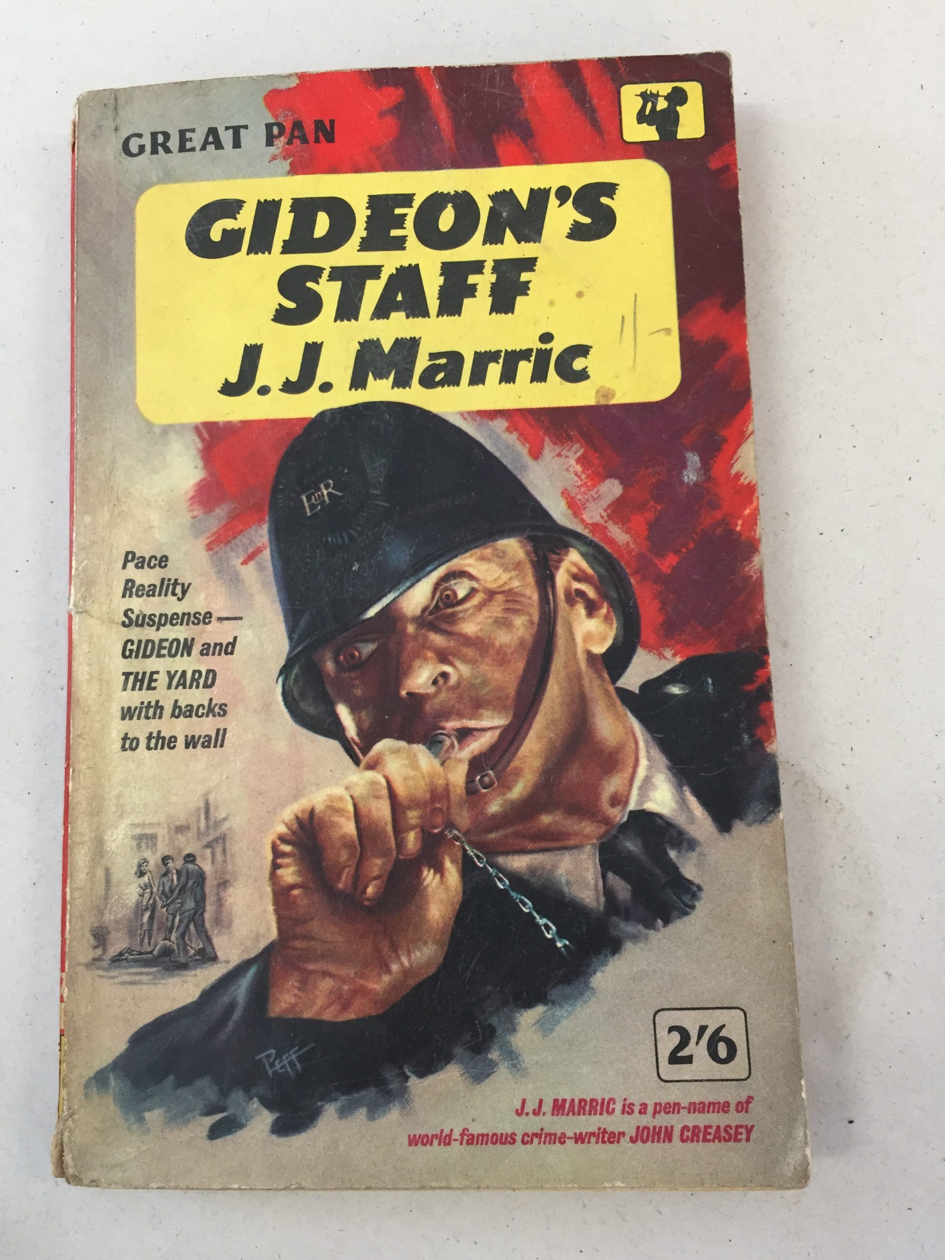 Pan Books paperback edition of Gideon's Staff by J.J. Marric (a pen name for prolific crime writer John Creasey), featuring cover art by Sam Peffer.