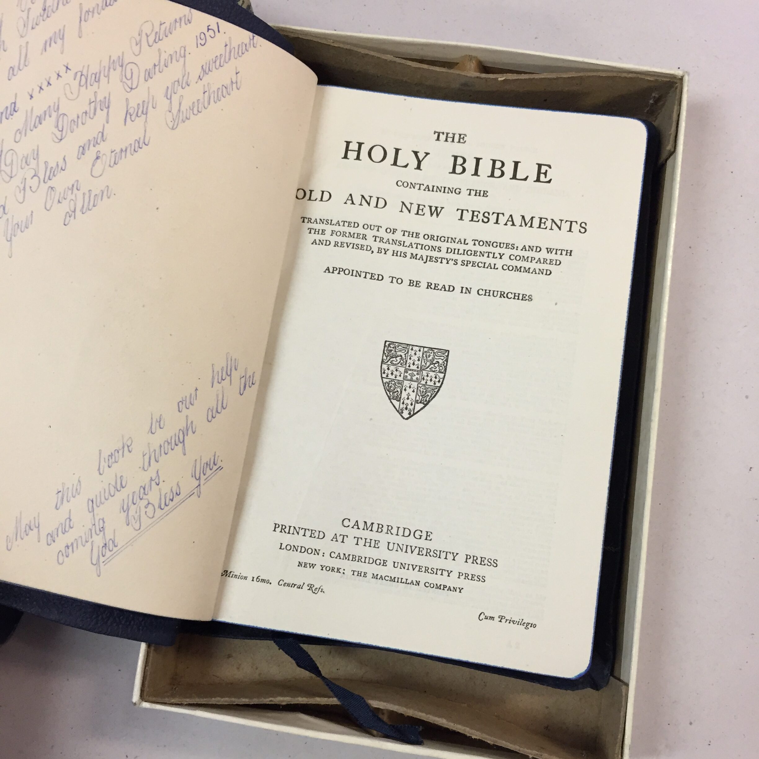 Cambridge University Press Minion 16mo King James Version Holy Bible from 1951