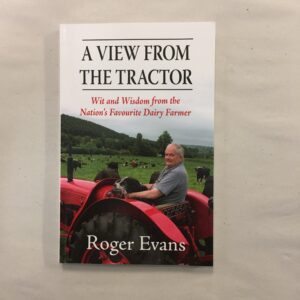 6768-10 A View from the Tractor - Roger Evans - Merlin Unwin Books